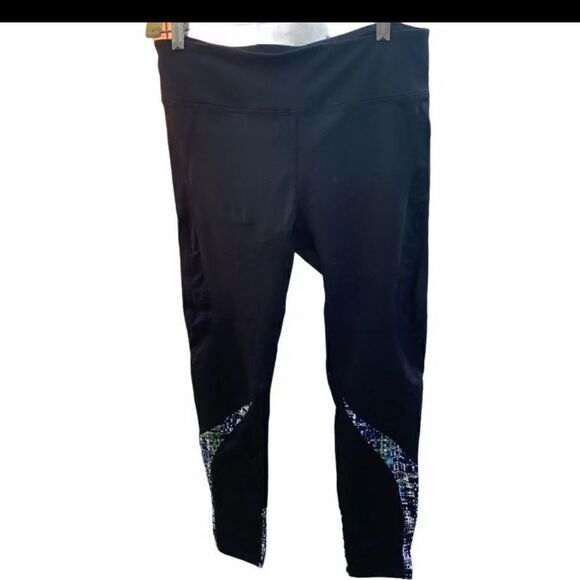 Fabletics Black Athletic Leggings in Medium‎ - Picture 5 of 13